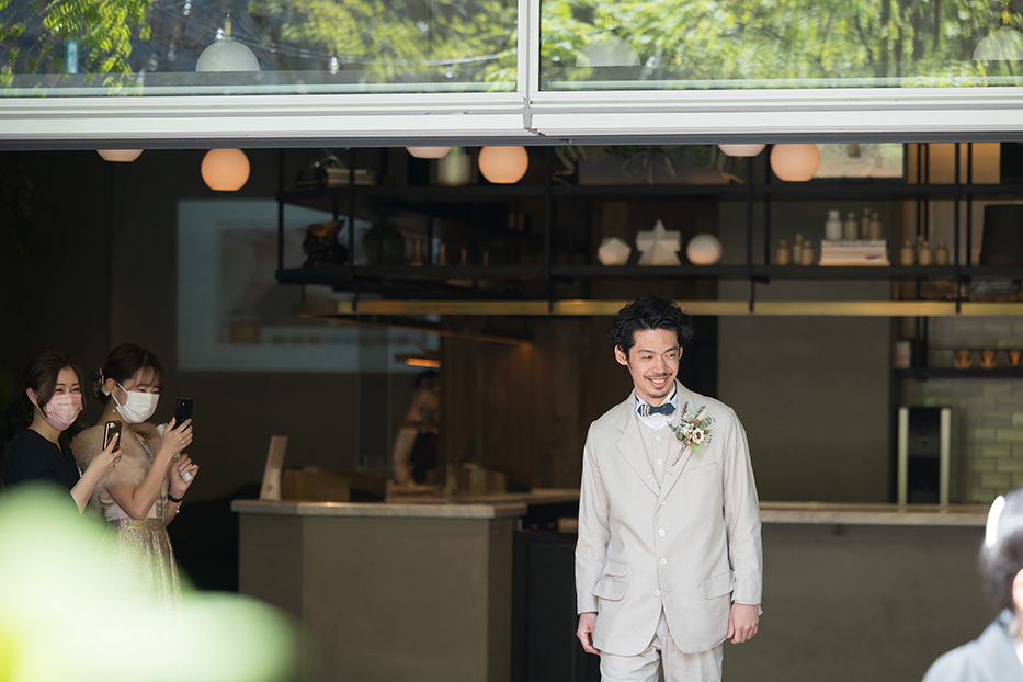名古屋・Gatehouse（ゲートハウス ）での結婚式持ち込み撮影。新郎さん入場