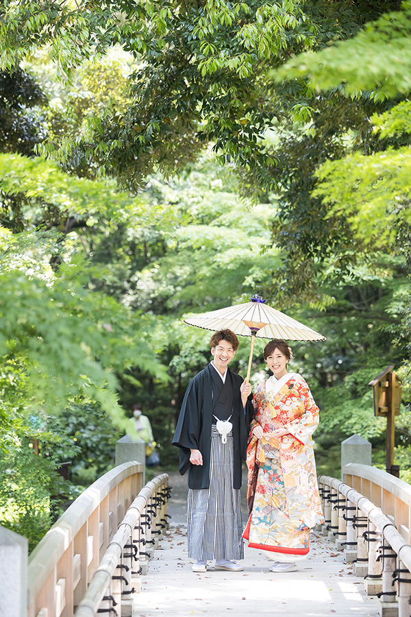 新緑シーズンの名古屋・徳川園での和装前撮り撮影。