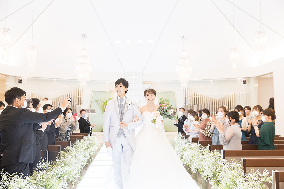 アルカンシエルluxemariage名古屋でゲストとして結婚式の撮影。みんなに祝福されて退場！