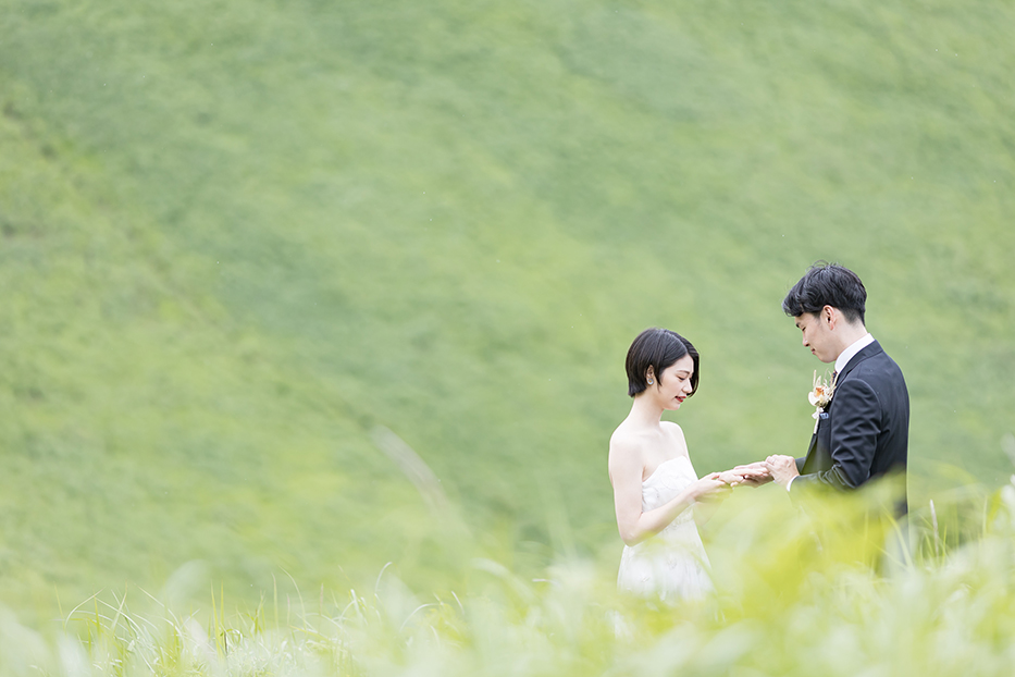 名古屋から奈良へ！奈良県の曽根高原での前撮り撮影。青空チャペルで指輪交換