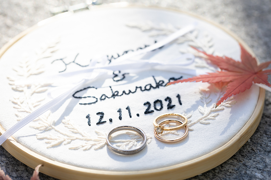 名古屋市にあるゲートハウスでの結婚式撮影。手作りリングピロー