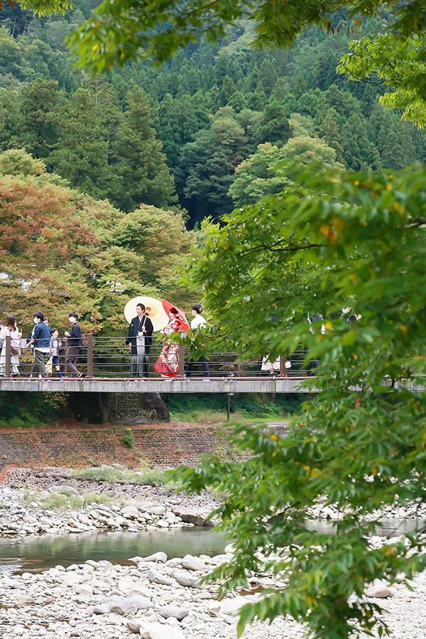 岐阜県の白川郷での和装前撮りロケーション撮影