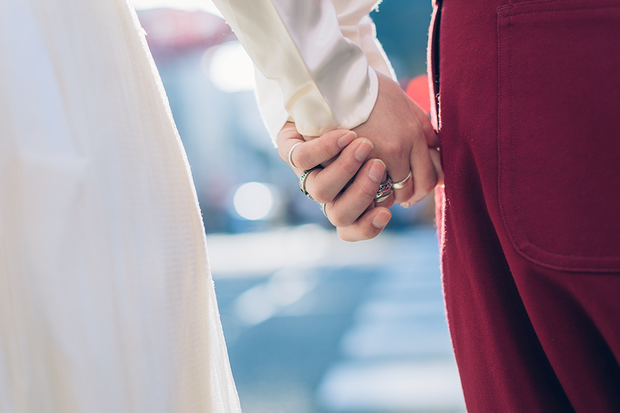 お二人が大好きな名古屋市・大須でドレス前撮り